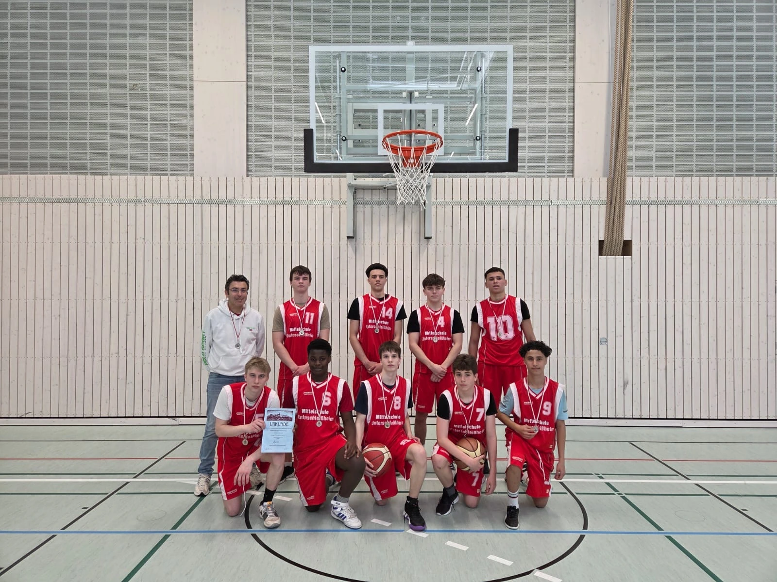 Basketballer unterliegen Dachau trotz starker Aufholjagd